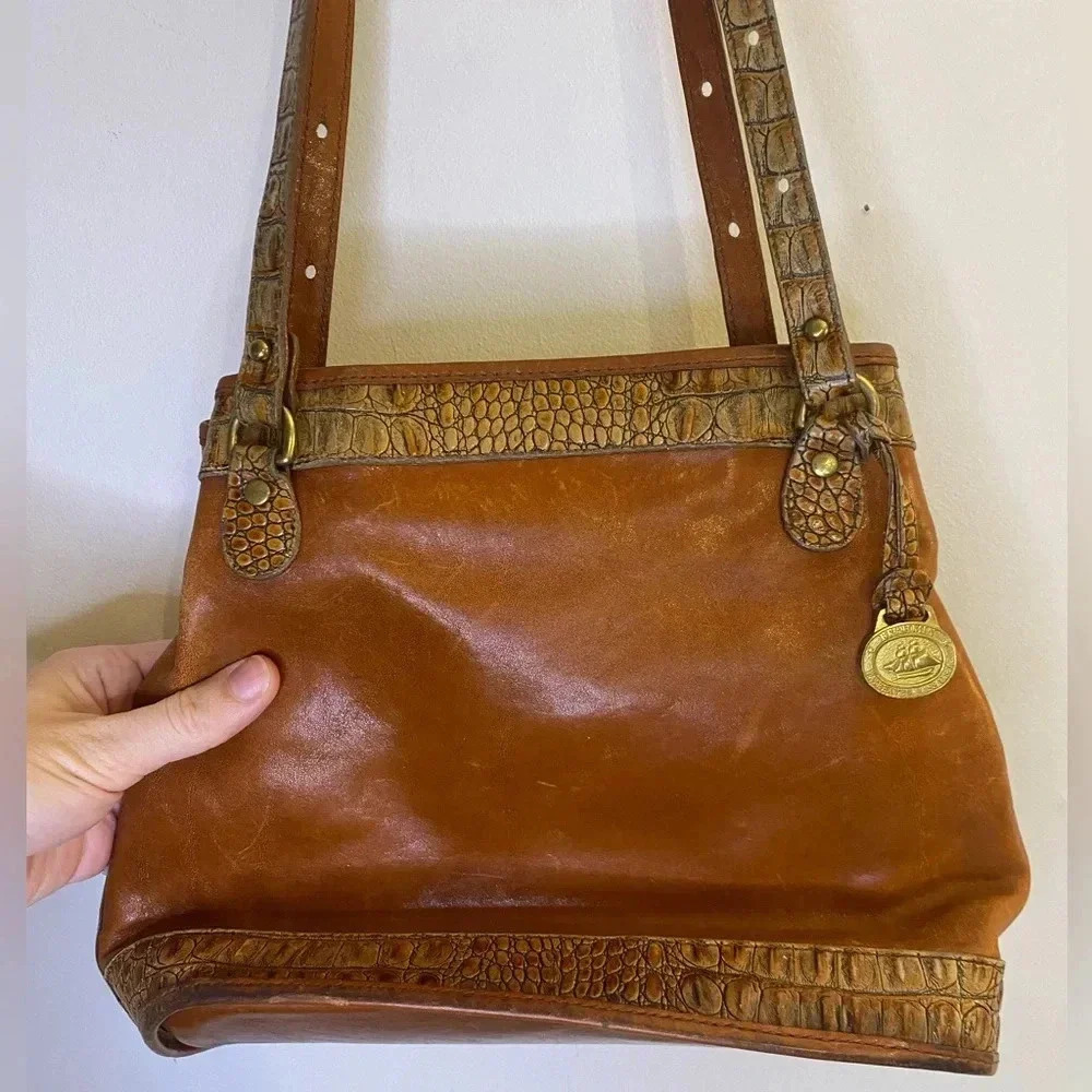 👜Vintage Brass and Leather Company Handbag👜
